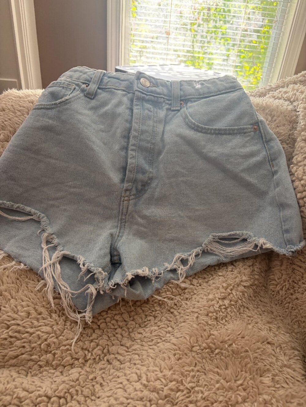 Wild Fable Women’s High-Rise Cutoff Shorts Size 10